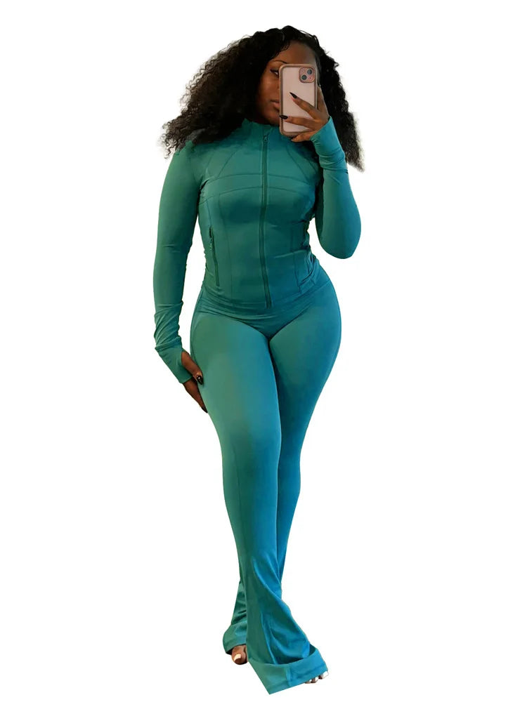 Chic & Sporty Y2K Tracksuit – Zip-Up Crop Top & High-Waist Joggers Set