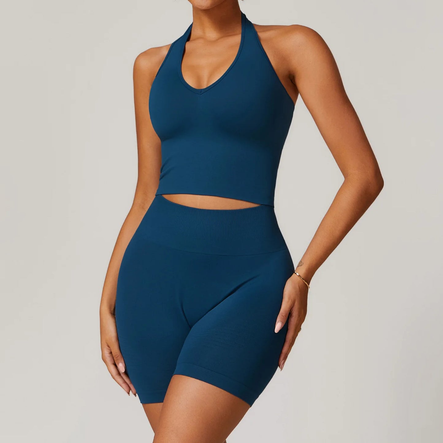 Seamless Confidence: 2-Piece Yoga & Fitness Set for Women - Sports Bra & Leggings