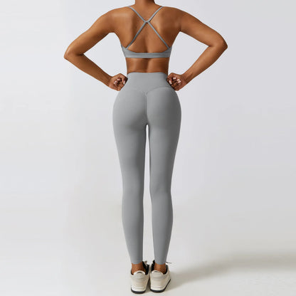 Flex & Flow Seamless Yoga Set: Long Sleeve Crop Top + High-Waist Leggings