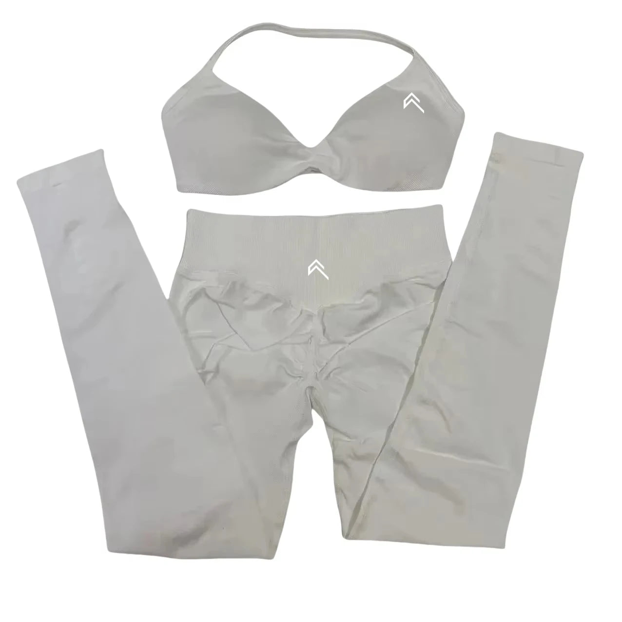 EmpowerFit™ 2-Piece Seamless Yoga Set – Supportive Cross-Back Sports Bra & High-Waist Hip-Lift Shorts