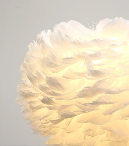 Autumn Aura Feather Chandelier – Nordic Pinecone Glow for Cozy Bedrooms & Chic Dining Spaces