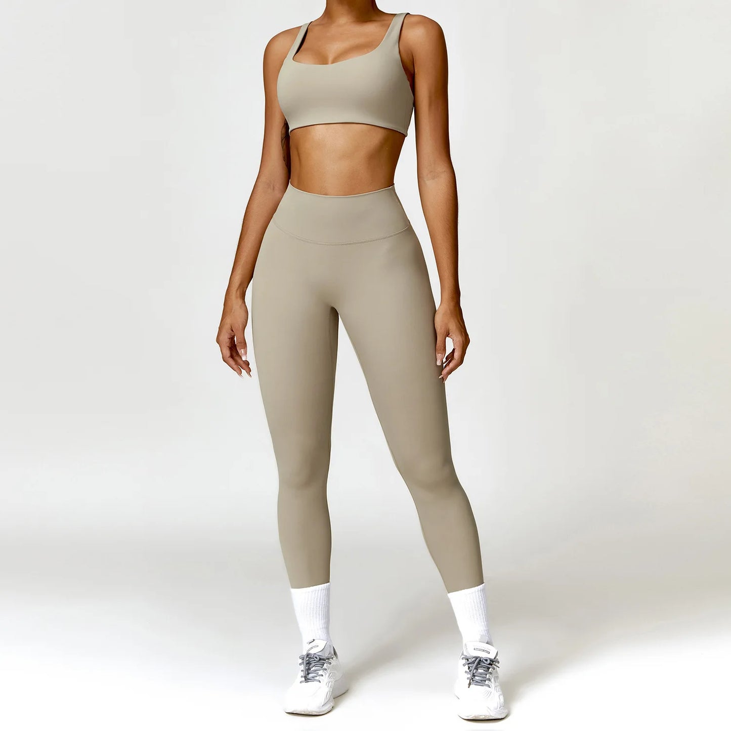Premium 2-Piece Seamless Yoga Set – Long Sleeve Crop Top & High-Waist Leggings