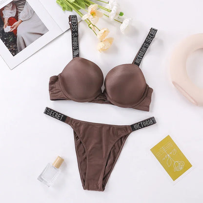 Classic Women's Fashion Lingerie Set Sexy Breathable Soft Versatile Shapewear Victoria's Secret Sexy Lingerie Bra and Panty Set