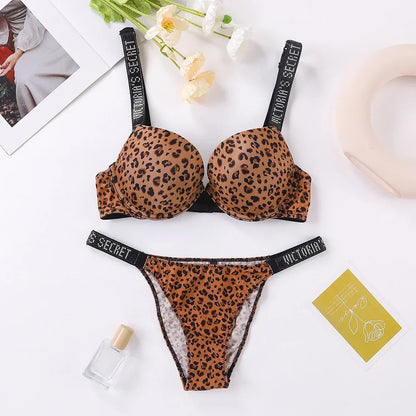 Classic Women's Fashion Lingerie Set Sexy Breathable Soft Versatile Shapewear Victoria's Secret Sexy Lingerie Bra and Panty Set