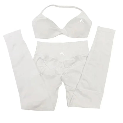 EmpowerFit™ 2-Piece Seamless Yoga Set – Supportive Cross-Back Sports Bra & High-Waist Hip-Lift Shorts